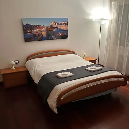 Ly Appartement Mestre